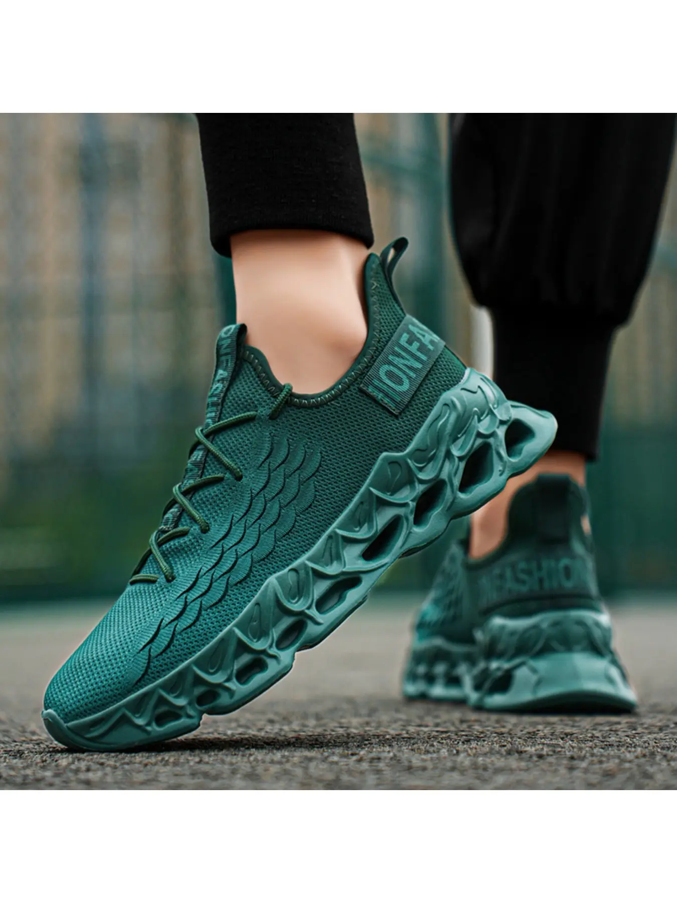 Men's Breathable Flyknit Sneakers, Athletic Shoes, Athletic Running Trainers, Blade Sole Anti-Slip Sporty Sports Running Shoes, Running Sports Footwear, Shoe for Runners, Suitable for Daily Casual Wear