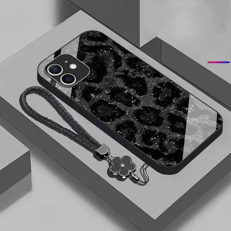 Black+Four-leaf clover lanyard