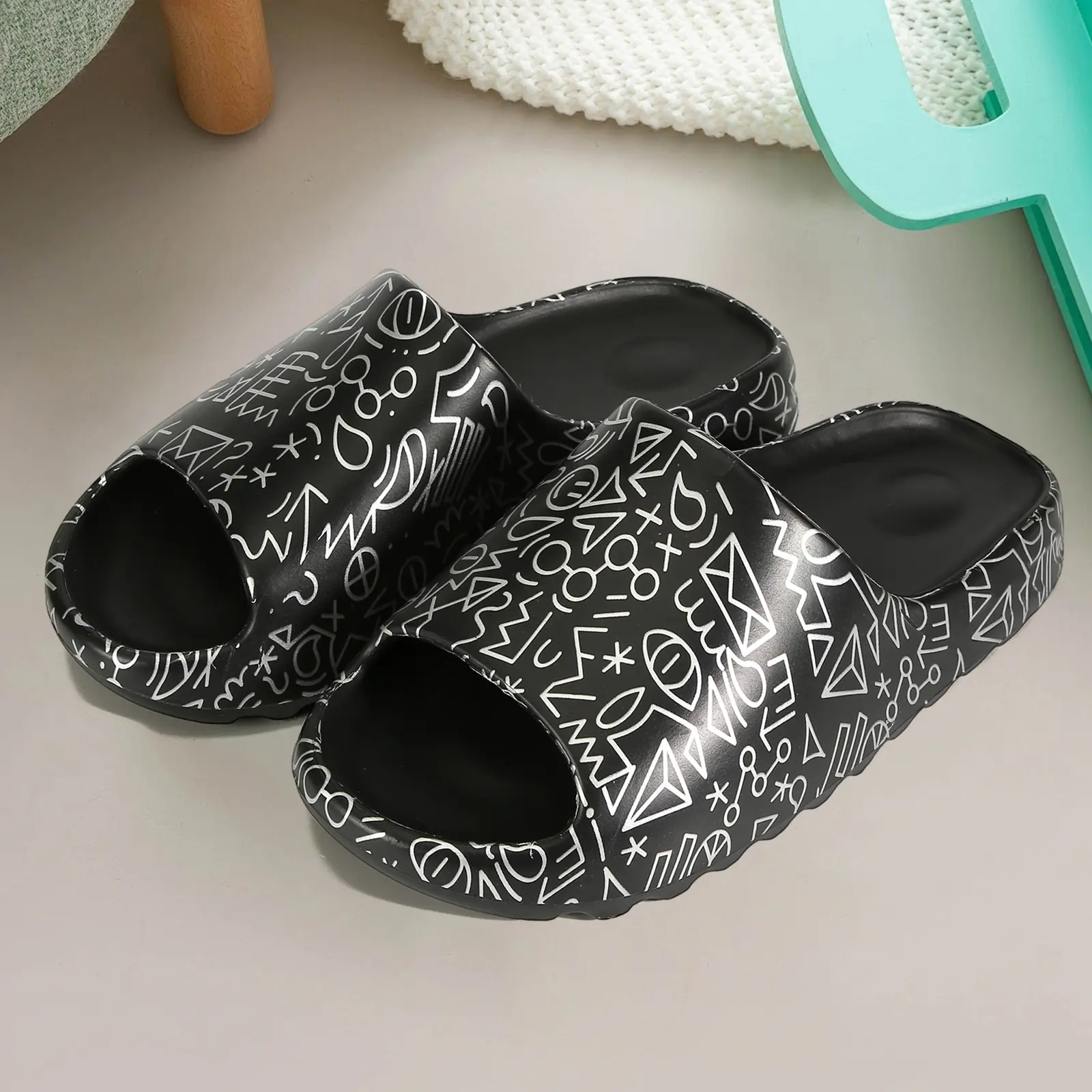 Lumubby Graffiti Print EVA Slides for Women and Men, Comfortable, Lightweight, Non Slip Waterproof Footwear, Slippers Sandals