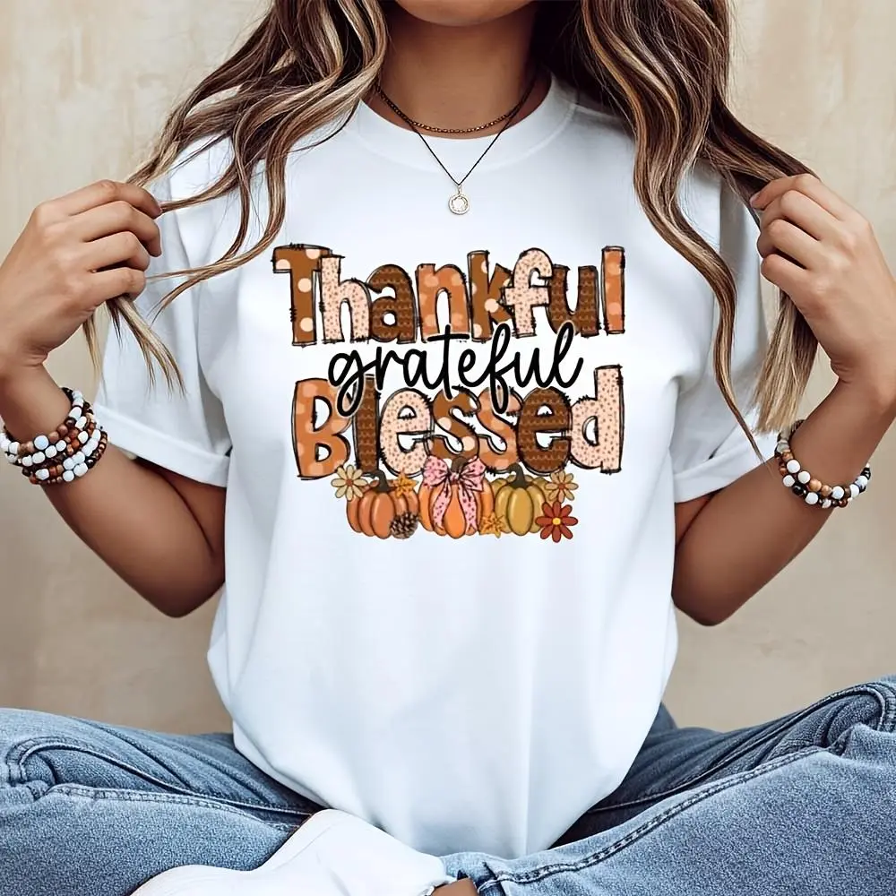 Thankful Grateful Blessed Pumpkin Floral Print T-Shirt, Autumn Thanksgiving Holiday Top, Casual Fall Season Daily Wear