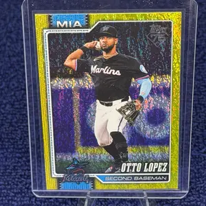 Topps 2025-26 Otto Lopez Yellow Halo Foil Miami Marlins Baseball Card MIA Series /399 Second Baseman