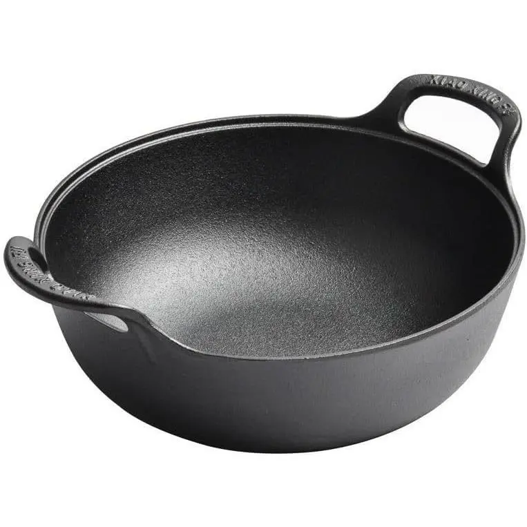 Pre-Seasoned Cast Iron Wok, 9 Inch Portable Skillet for Outdoor Cooking and Camping, Oven Safe Cookware with Superior Heat Retention, Compatible with Grill & Stove, 9 Inch Without Lid, Versatile And Durable