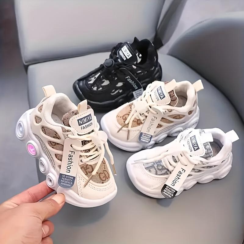 Led Children's Shoes, Shining at Night, Stylish and Eye-Catching, All-Season Breathable Non-Slip Running Shoes