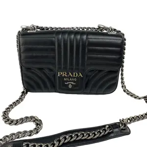 Pre-owned PRADA leather Crossbody Bags Quilted Camera Bag