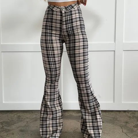Women's Gretchen Fiona High-Waisted Gretchen Plaid Denim Flare Jeans - Stretchy Spandex Fabric, Casual Day Bottoms, Comfortable Fits, Button Closure, Pockets, Versatile Style