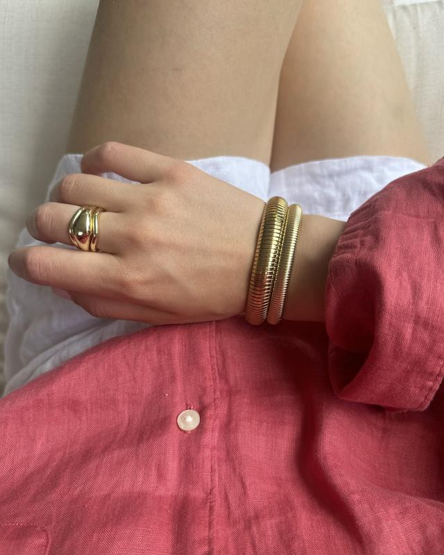 PAVOI Waterproof Chunky Stretch Bracelet for Women - 14K Gold Plated Cobra Statement Bracelets - Stainless Steel Flexible Bracelet - Trendy Gold Jewelry Gifts