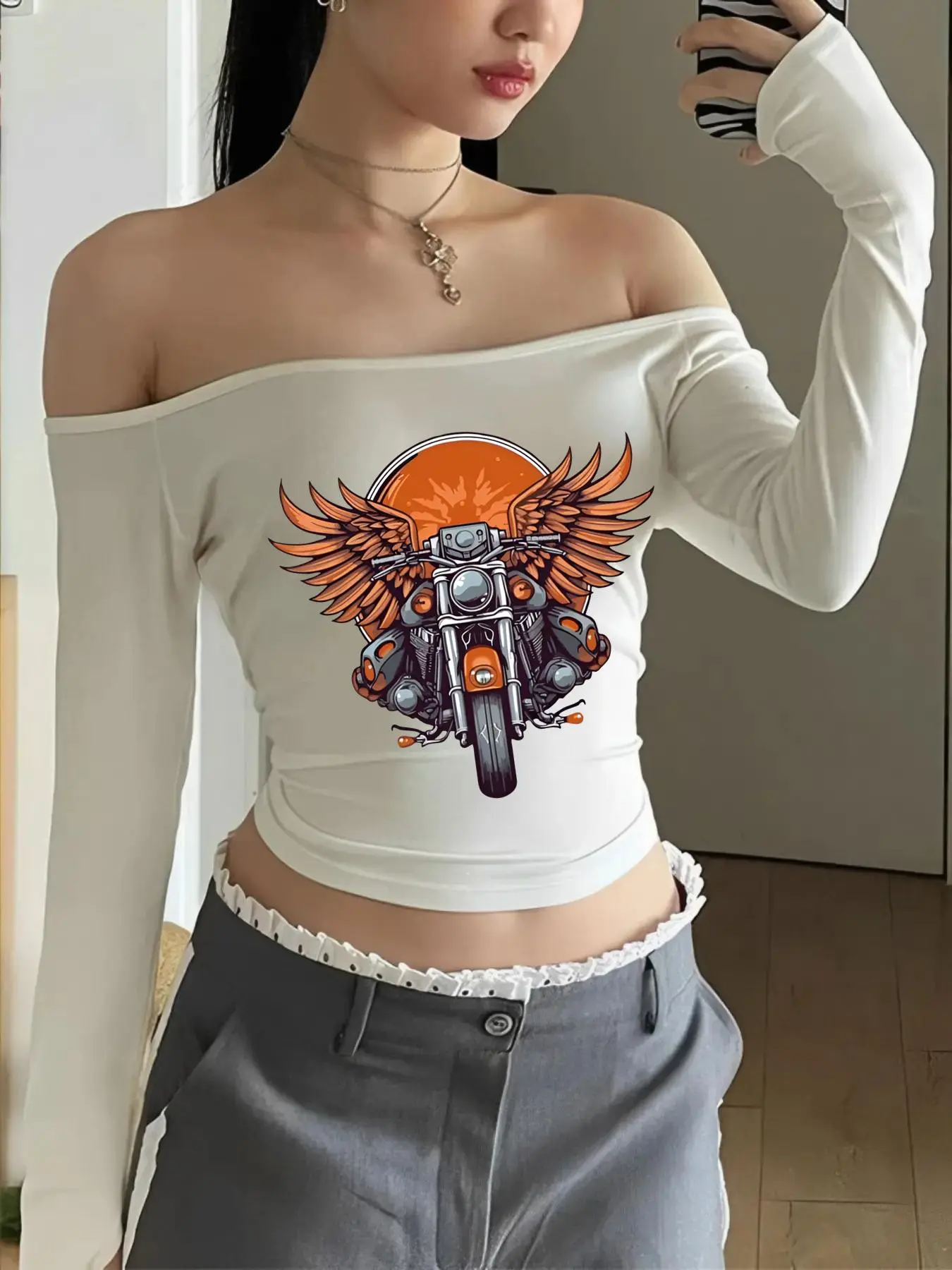 Women's Motorcycle Print Off Shoulder Tee, Casual Long Sleeve T-shirt for Daily Wear, Ladies Clothes for All Seasons