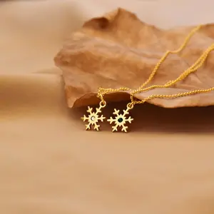 Snowflake Necklace With Birthstone, Gold Snowflake Necklace, Winter Charm Necklace,Birthday Gift For Women, Christmas Gift,Christmas Jewelry