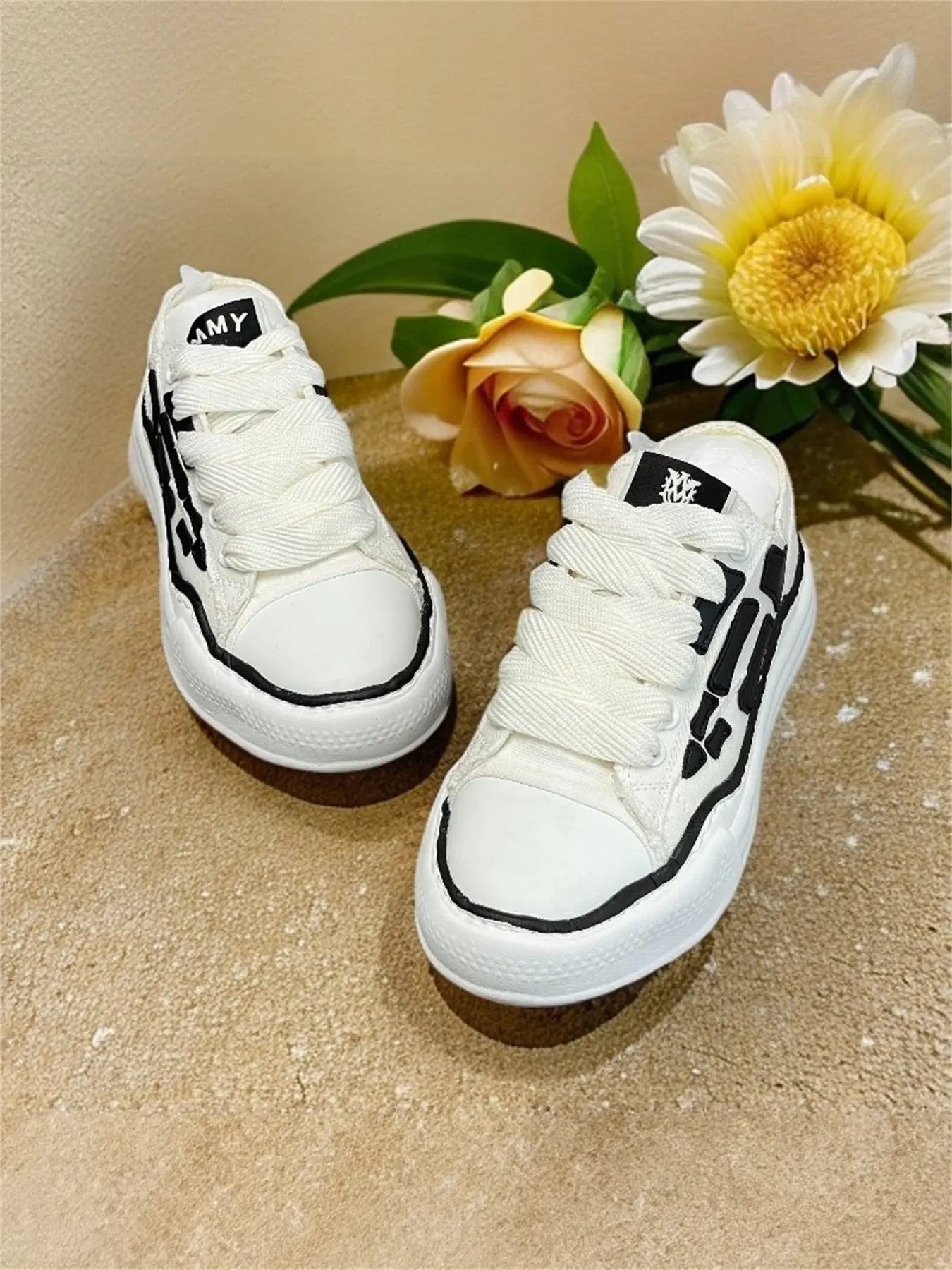 Unisex Couple Athletic Casual Trainer Shoes, High-Grade Skeleton Sneakers, Black & White Canvas Versatile Sports Walking Shoes Closed Footwear, Lightweight Casual Shoes