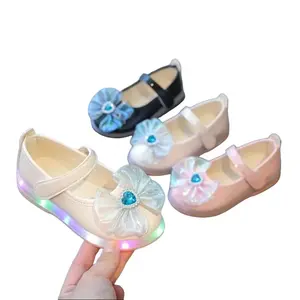 2026 Spring New Style, LED Glowing Mary Jane Shoes for Girls, Flat Princess Shoes with Rhinestone Bow And Round Toe Ballet Shoes, Party Single Shoes with Sweet Style And Flashing Lights