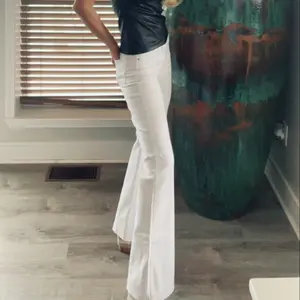 White Flare Jean