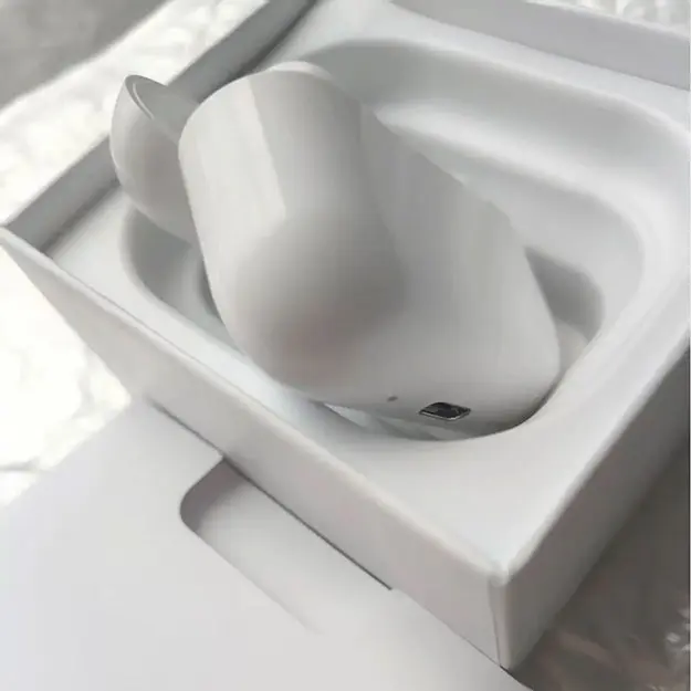 JHX4.0 earbuds and fourth-generation charging case with a Type-C interface, Bluetooth 5.4, spatial audio, rich bass, and in-ear earbuds with microphones are a choice for music lovers.