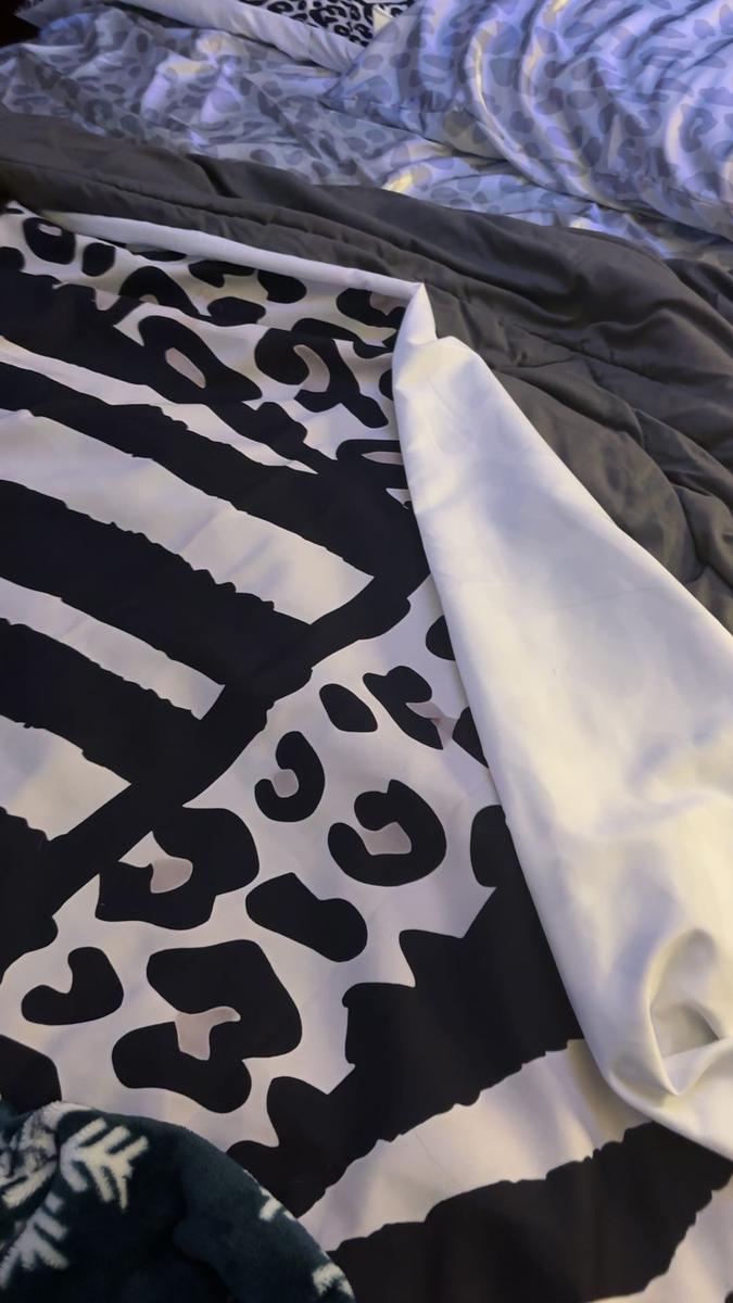 Item: Multi-color, 90x90inch/229x229cm