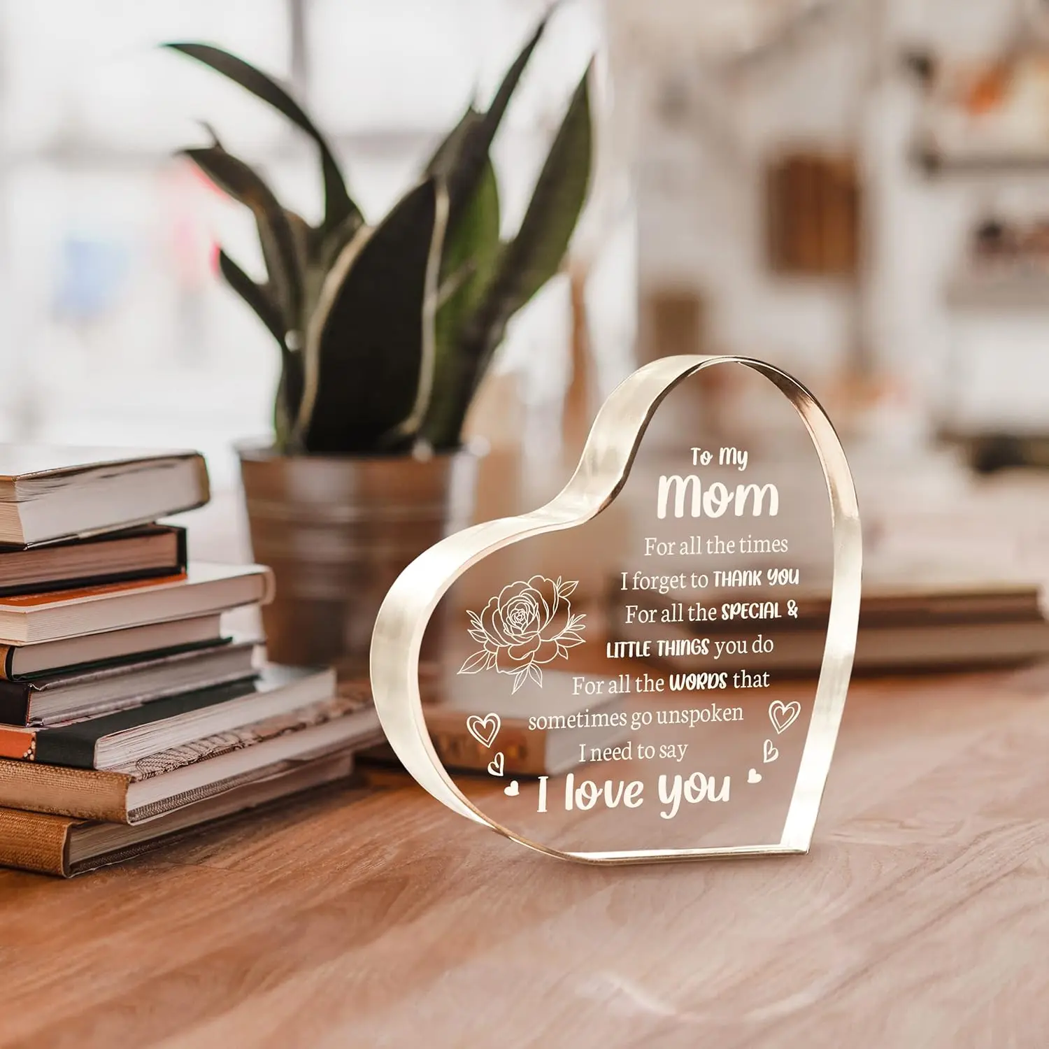 2D Flat Transparent Acrylic Commemorative Plaque, Gift from Daughter/Son to Mom - "I Love You Mom" Heart-shaped Paperweight, Perfect for Christmas, Mother's Day or Thanksgiving - Sincere Gratitude Gift, 2D Flat Design
