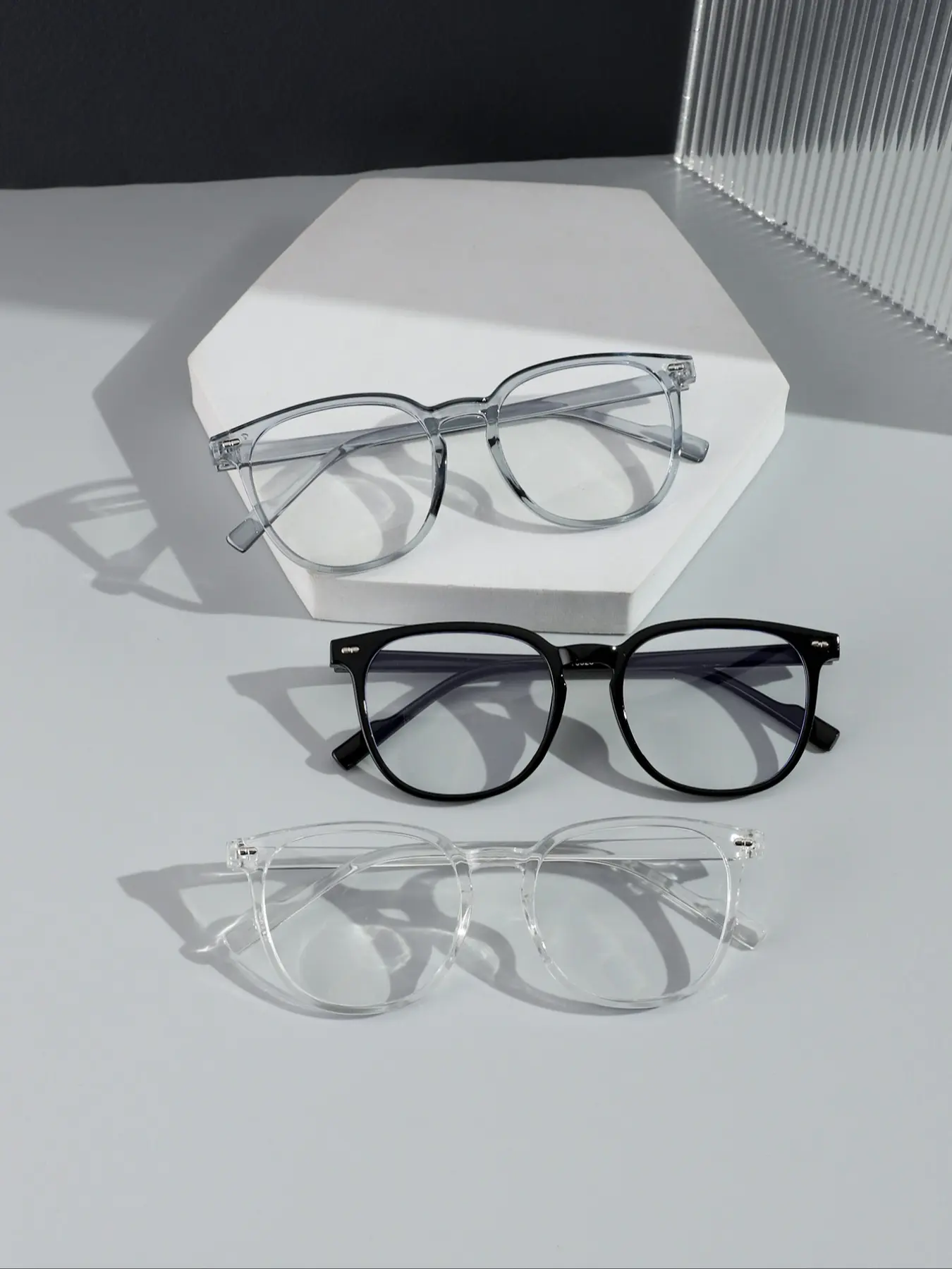 Unisex Anti-Blue Light Stylish Square Frames Glasses, Trendy Square Frame, Casual Style PC Frame, Polycarbonate Frames, Lightweight High-Quality Eyewear for All Seasons, Fashionable Daily Wear, High Quality Eyeglasses