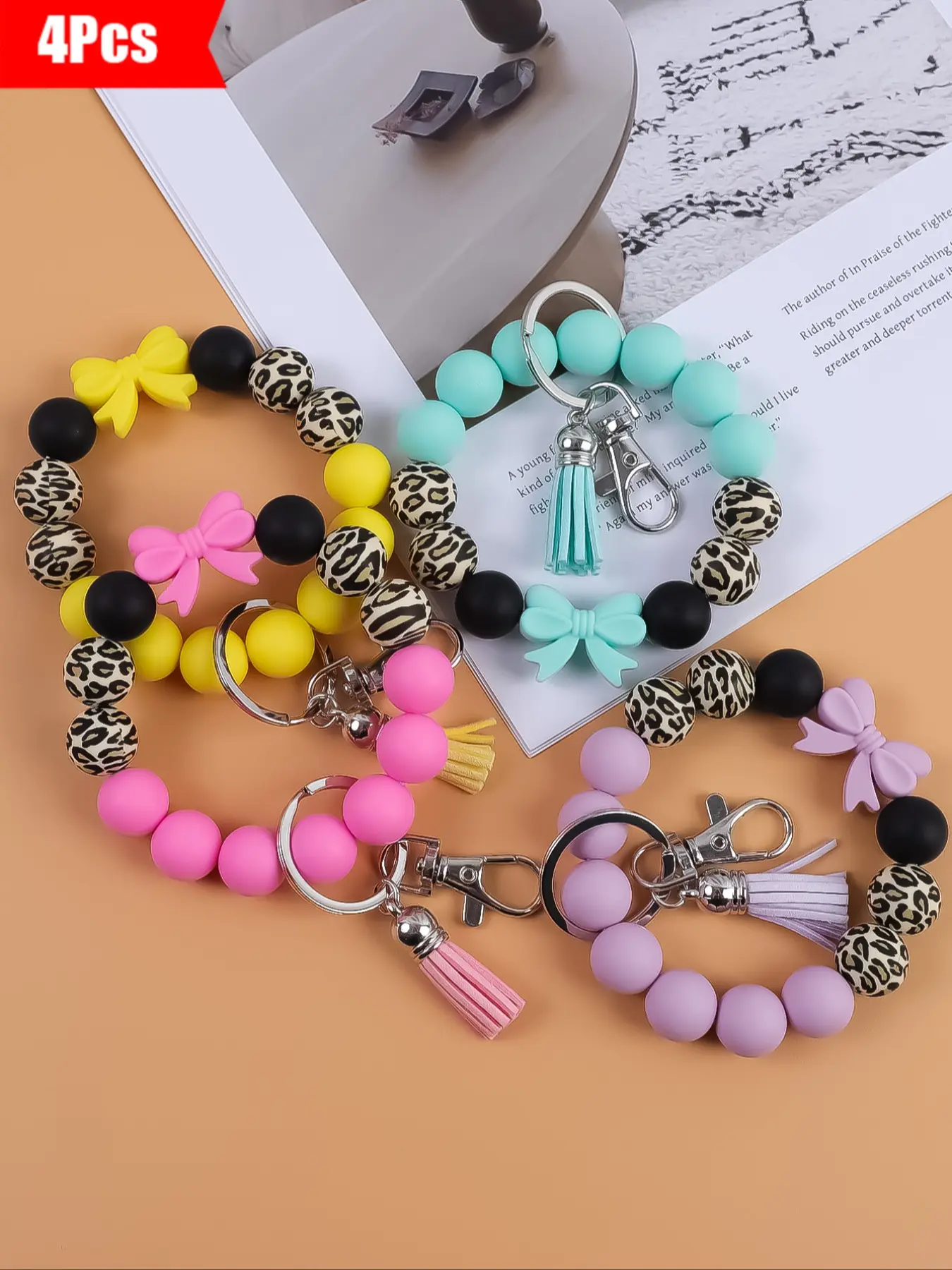 4-Piece Set Sweet Cool Beaded Wrist Keychains, Cute Keychains, Matching Keychain Set, Classic Leopard & Beads, Bowknot Decor, Perfect Gift for Friends & Mom, Vibrant Colors