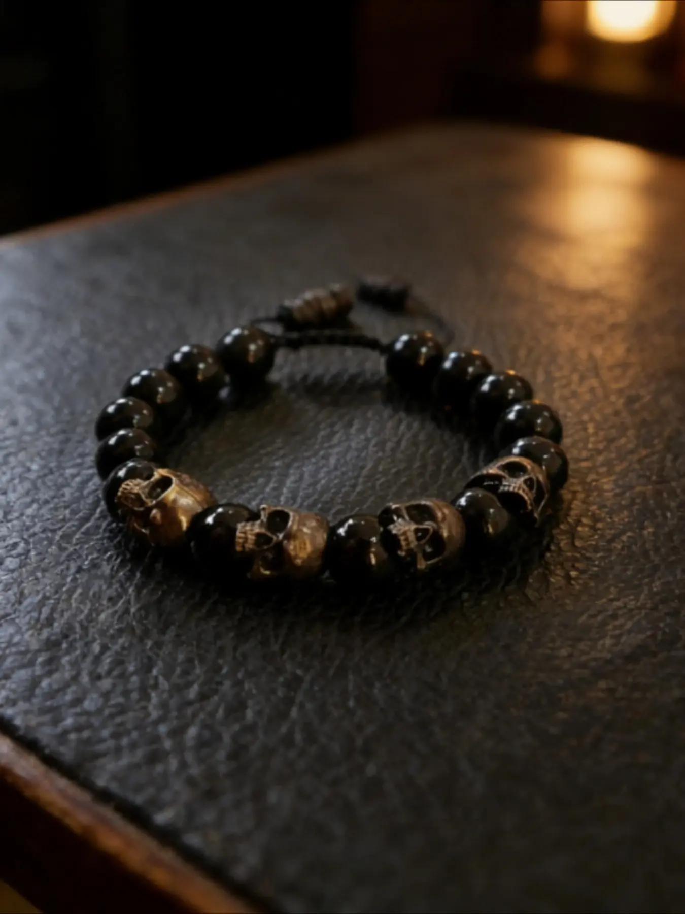 Fashion Agate Skull Bracelet Unisex Vintage Adjustable Beaded Stone Punk Hip Hop Hand Chain, Retro Style Jewelry for Men and Women, Exquisite High Quality Bracelet