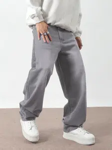 New men's washed jeans, Plain, with a fashionable and regular fit, are casual and versatile long pants suitable for all seasons. Pocket