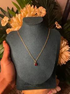 Amber dainty necklace