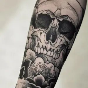 Skull & Flower Pattern Temporary Tattoo Sticker, Half Arm Realistic Tattoo Sticker, Face Paint Body Paint Tattoo Sticker, Body Decoration Tattoo