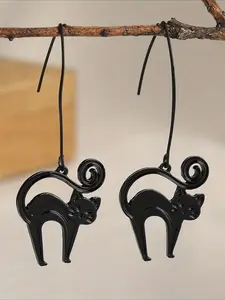 A Pair of Creative and Cute Black Cat Pendant Earrings, Personalized Earrings Accessories for Holiday Parties, Cute Jewelry, The Perfect Holiday Gift