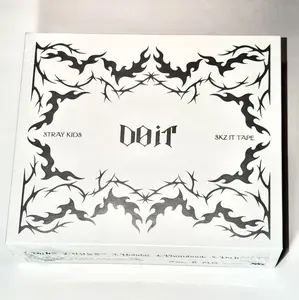 Stray Kids – Collectible Keychain Mini Speaker Package (Official)