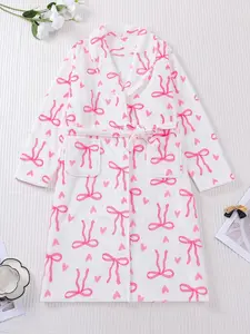 Women's Graphic Pattern Bathrobe, Loungewear Robe, Sleepwear with Pockets & Belt, Casual Loose Fit Nightgown for All Seasons