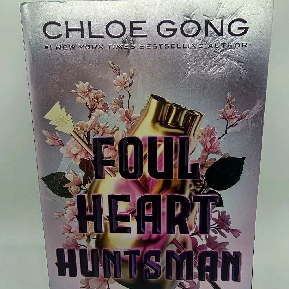 USED - Foul Heart Huntsman Book by Chloe Gong, Paperback