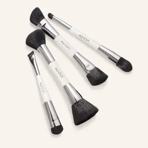 The Essential Makeup Brush Set