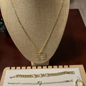 Set de cuatro piezas