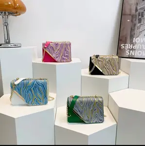Aurora Vein mini chain bag