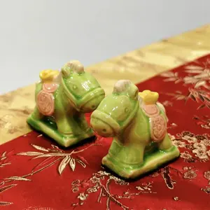 Handmade Chinese-Style Ceramic Green Horse Figurine - Wizard of Oz Lucky Art Desktop Decor