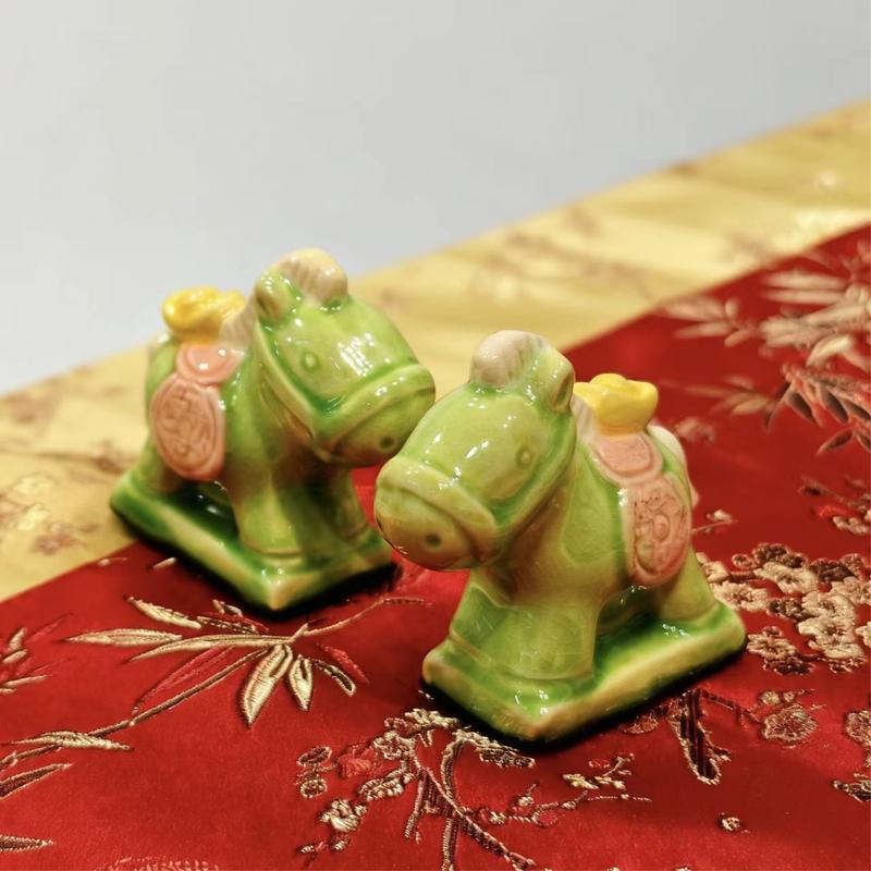 Handmade Chinese-Style Ceramic Green Horse Figurine - Wizard of Oz Lucky Art Desktop Decor