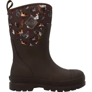 Women's Chore Classic Mid Work Boot Quick cleaning rubber outsole offers