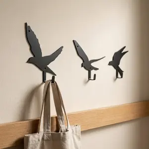 3-Pack Bird-Shaped Metal Wall Hooks - Vintage European Country Style Home Decor, Durable Metal Coat Hooks with Pre-Drilled Holes, Suitable for Coats, Hats, Bags - Unique Gift for Bird Enthusiasts, Nature-Inspired Wall Art