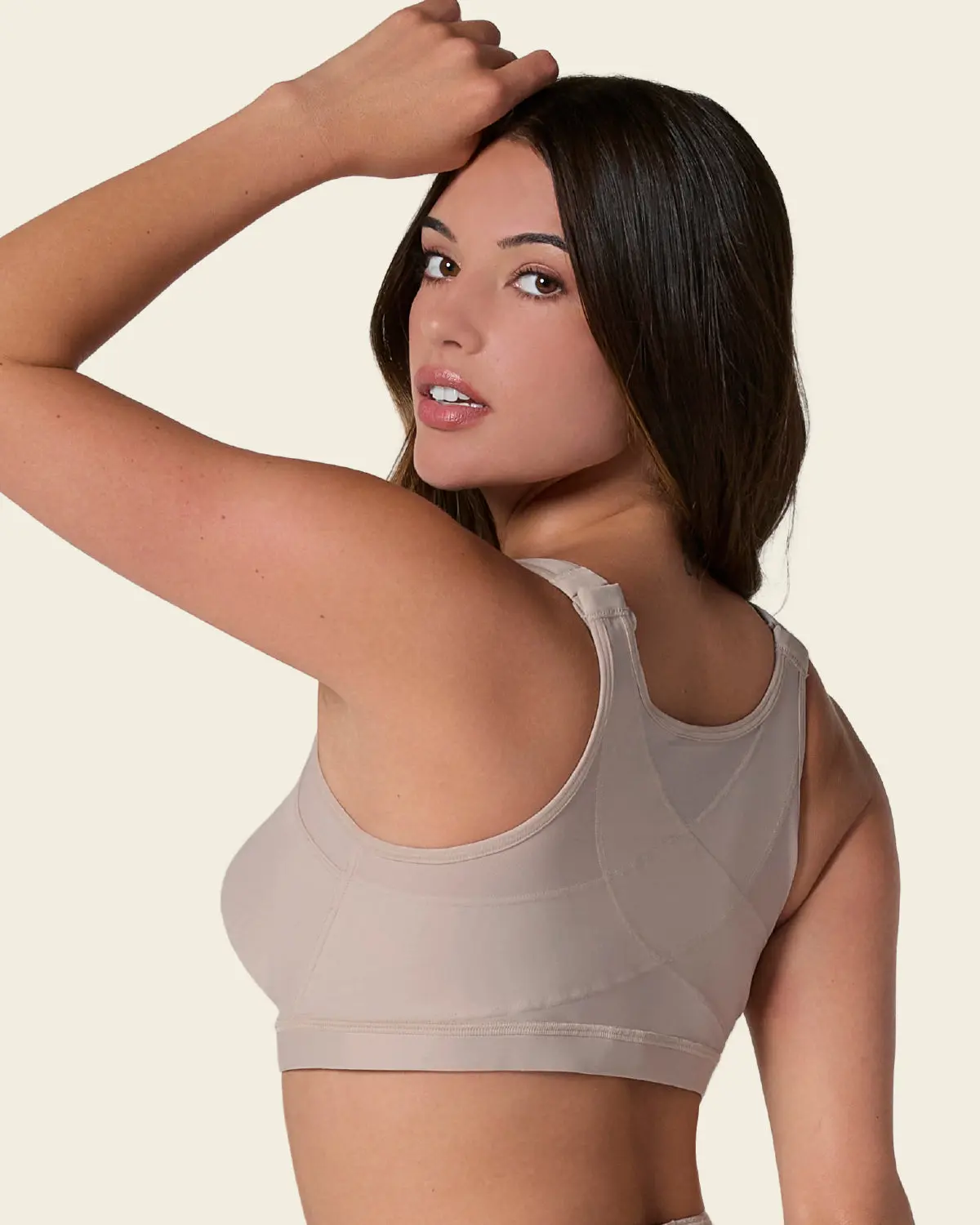 Leonisa Multi-Functional Adjustable Unlined Wireless Compression Padless Sculpting Everyday Bra, Ideal for Women Seeking Supportive Bras for Daily Wear, Bras For Women, Adjustable Unlined Bras