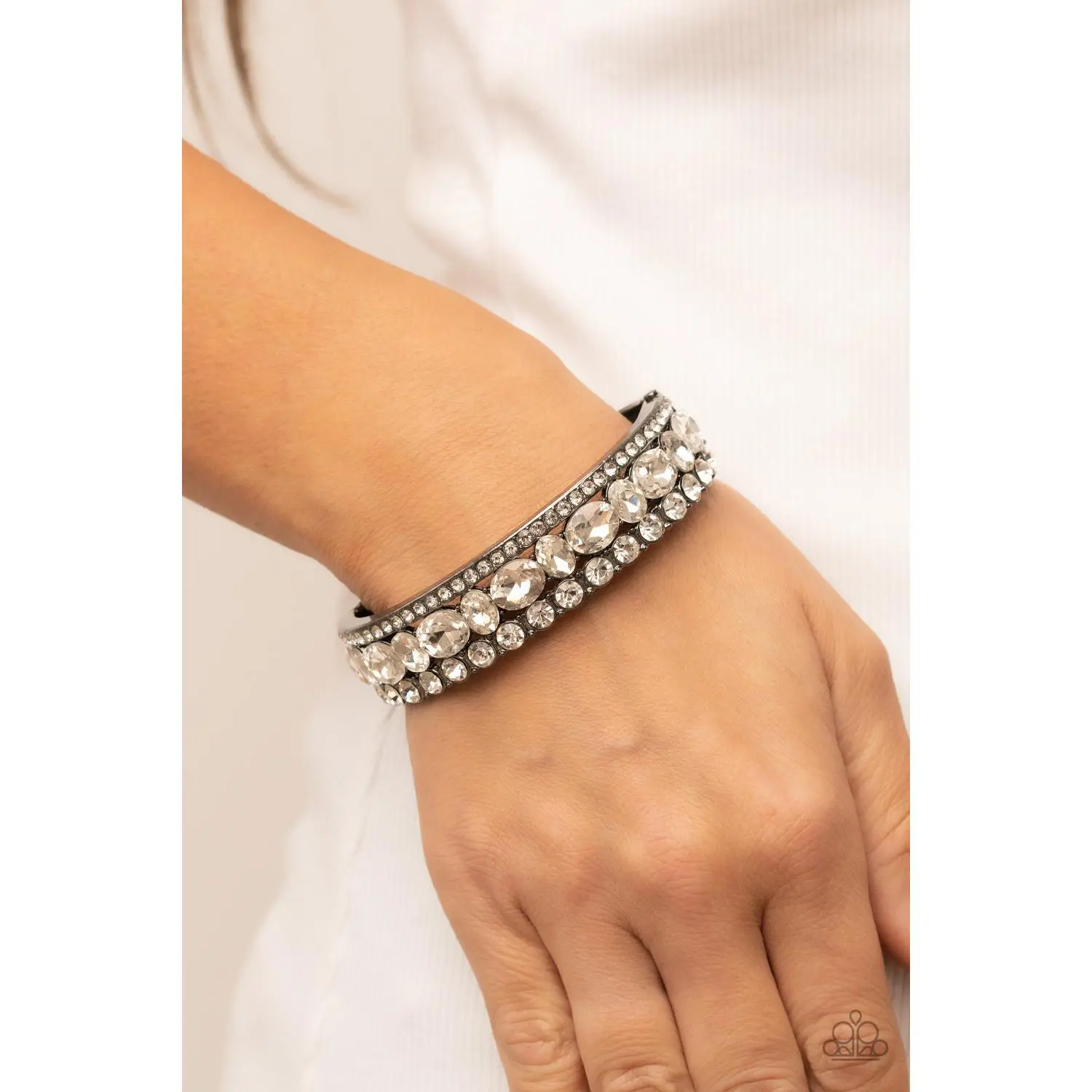 Mega Megawatt - Bracelet Black