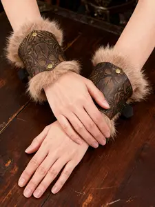 1Pair Wrist Guards Medieval Viking PU Bracers Wrist Cuffs Arm Guards Wristband LARP Cosplay Accessories