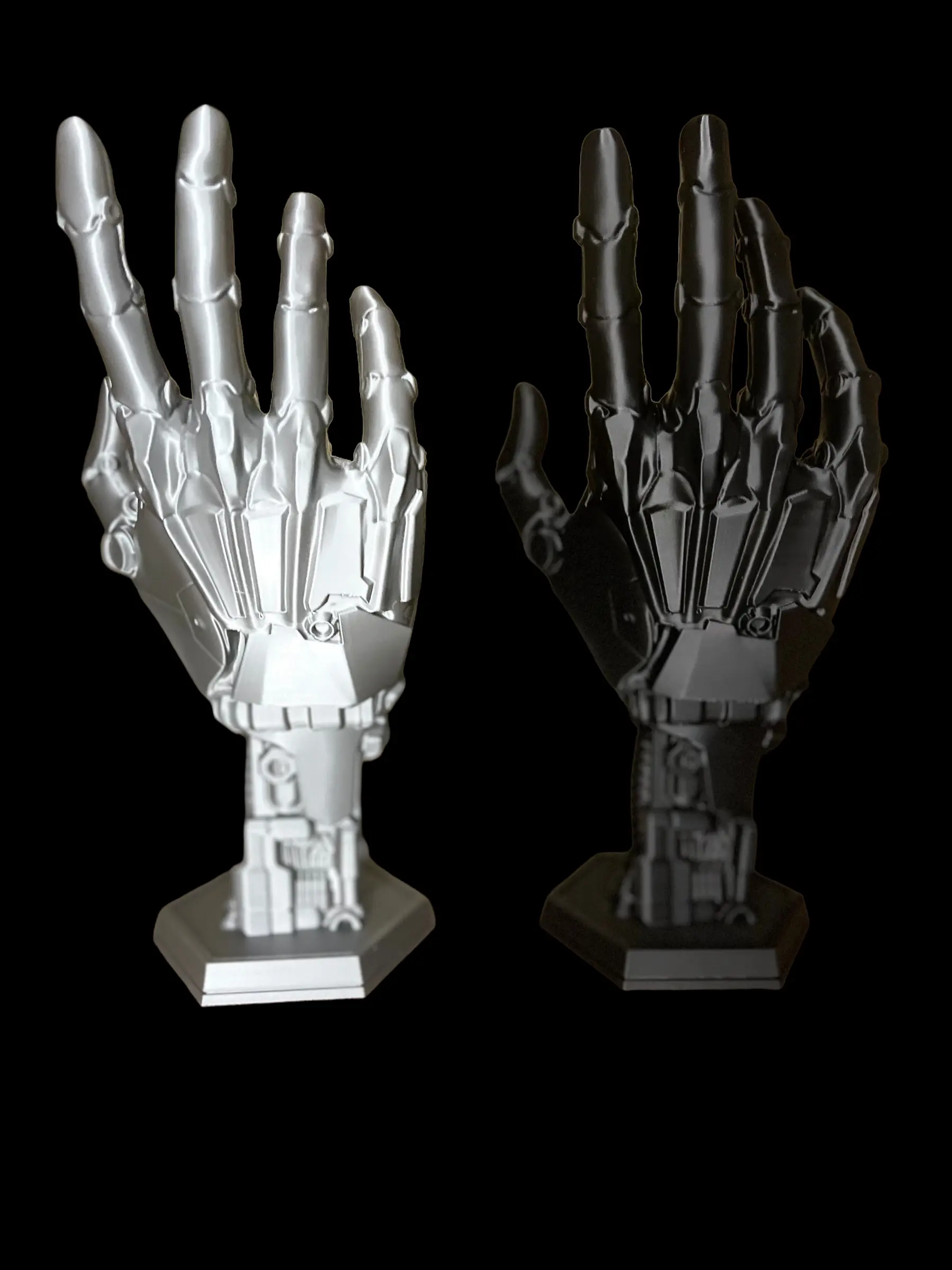 Robot Hand Controller & Headphone Stand – Xbox / PS5 Gaming Desk Organizer