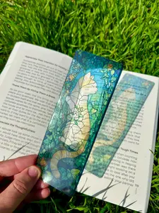 Stained Glass Cat Bookmark – Handmade Cat Bookmark, Feline Art Page Marker, Unique Cat Lover Gift, Colorful Stained Glass