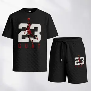 Men's Spring/Summer Drawstring Shorts Set—Crafted From Plaid Fabric Featuring Athletic-Themed Prints, This Casual Set—Comprising A Short-Sleeve Shirt And Matching Shorts—Is An Ideal Choice For Both Everyday Wear And Sports Activities.