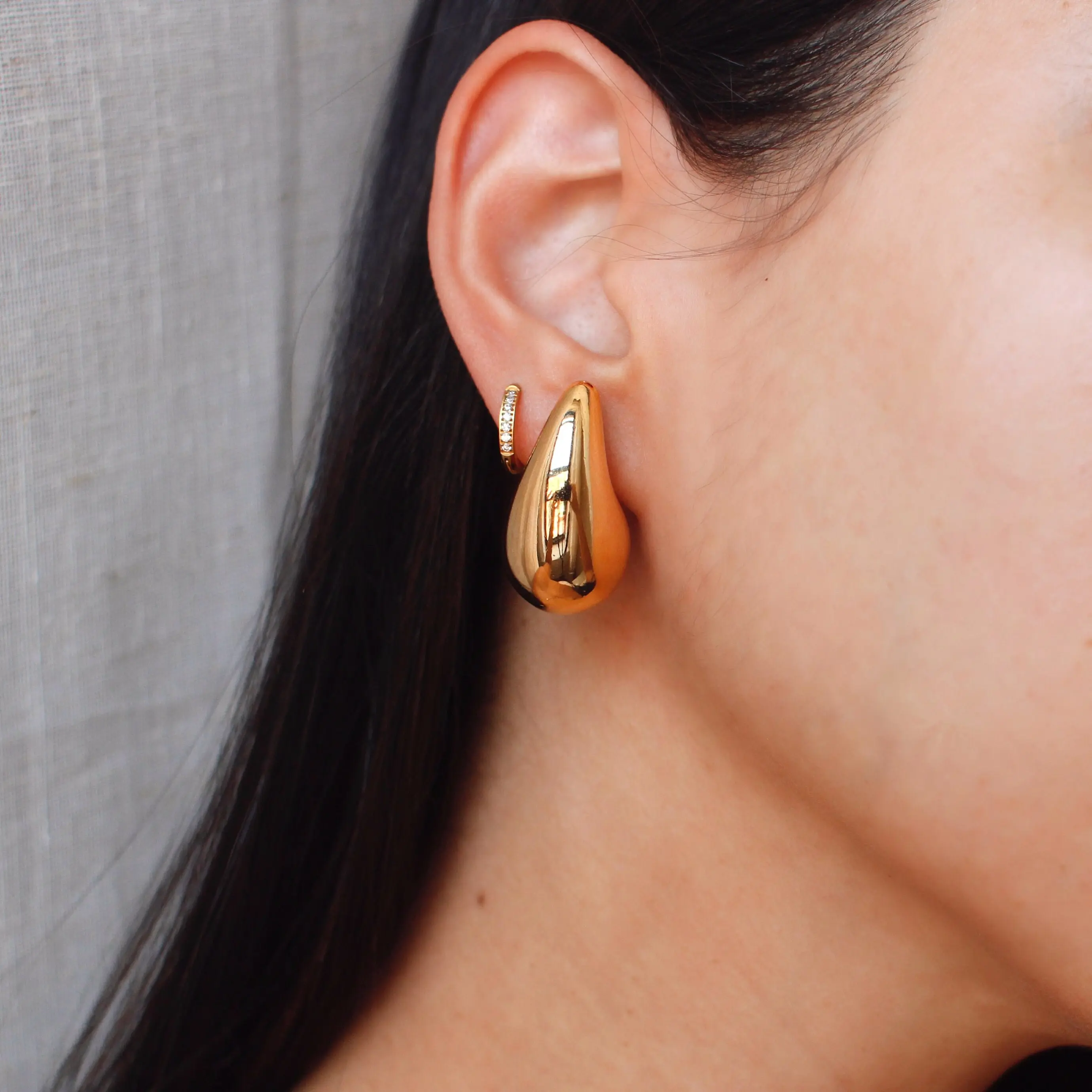 Solae Jewelry 18k Gold Plated Stainless Steel Chunky Waterdrop Dome Teardrop Stud Earrings Carrie Earring