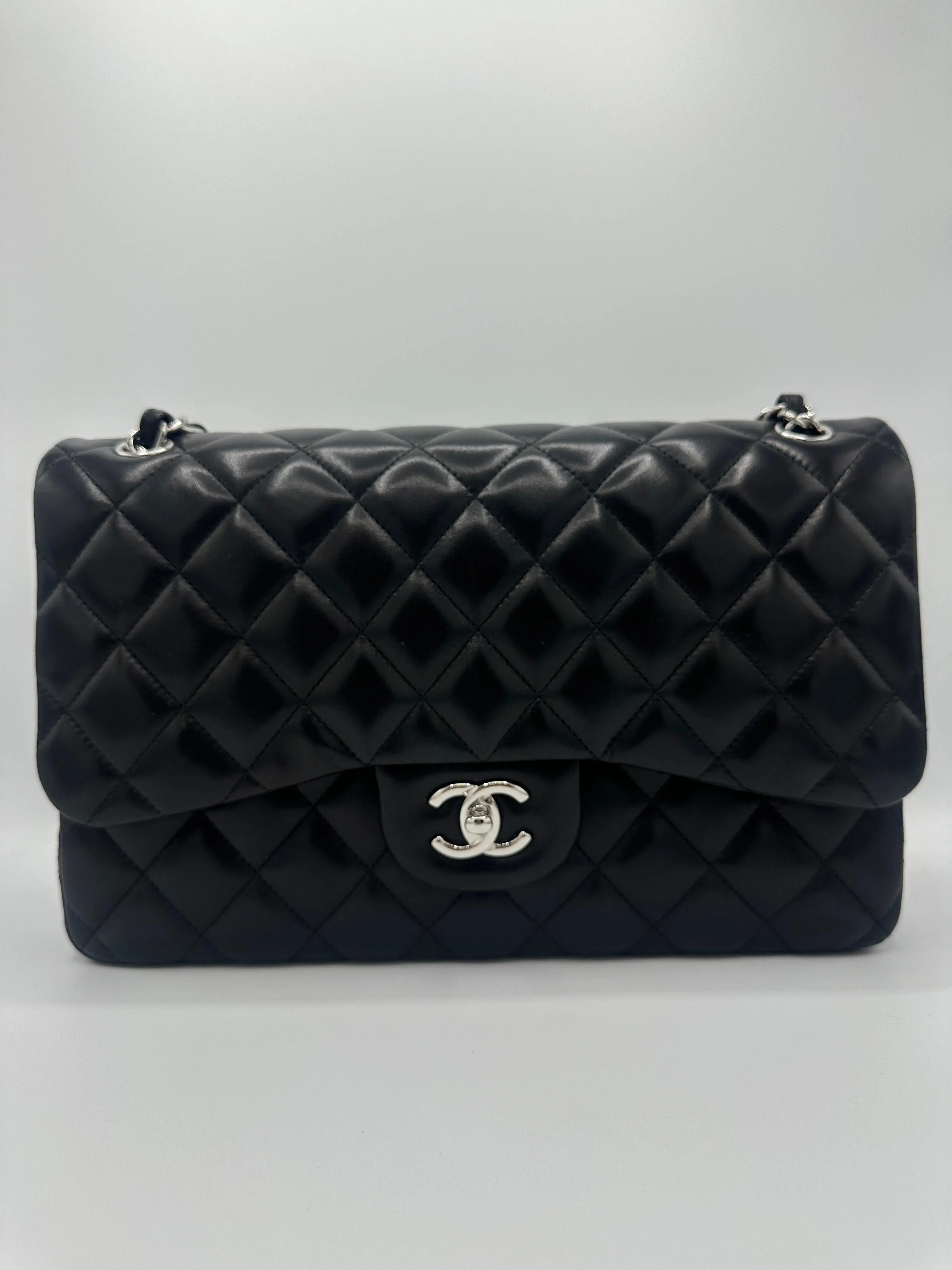 Pre-owned CHANEL LEATHER Crossbody Bags Lambskin jumbo classic flap bag