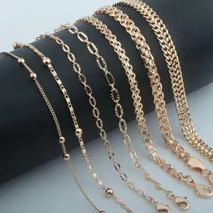 A fashionable and eye-catching rose gold chain herringbone necklace with a fashionable jewelry style for both men and women tarnish proof day collar