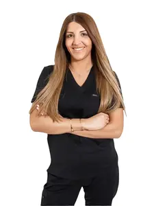 Classic Top - Black Comfortable Shirts Women Breathable Womenswear Blouse Fit Clothing Style Pocket Uniforms Workwear Lady Basic Minimalist Vneck