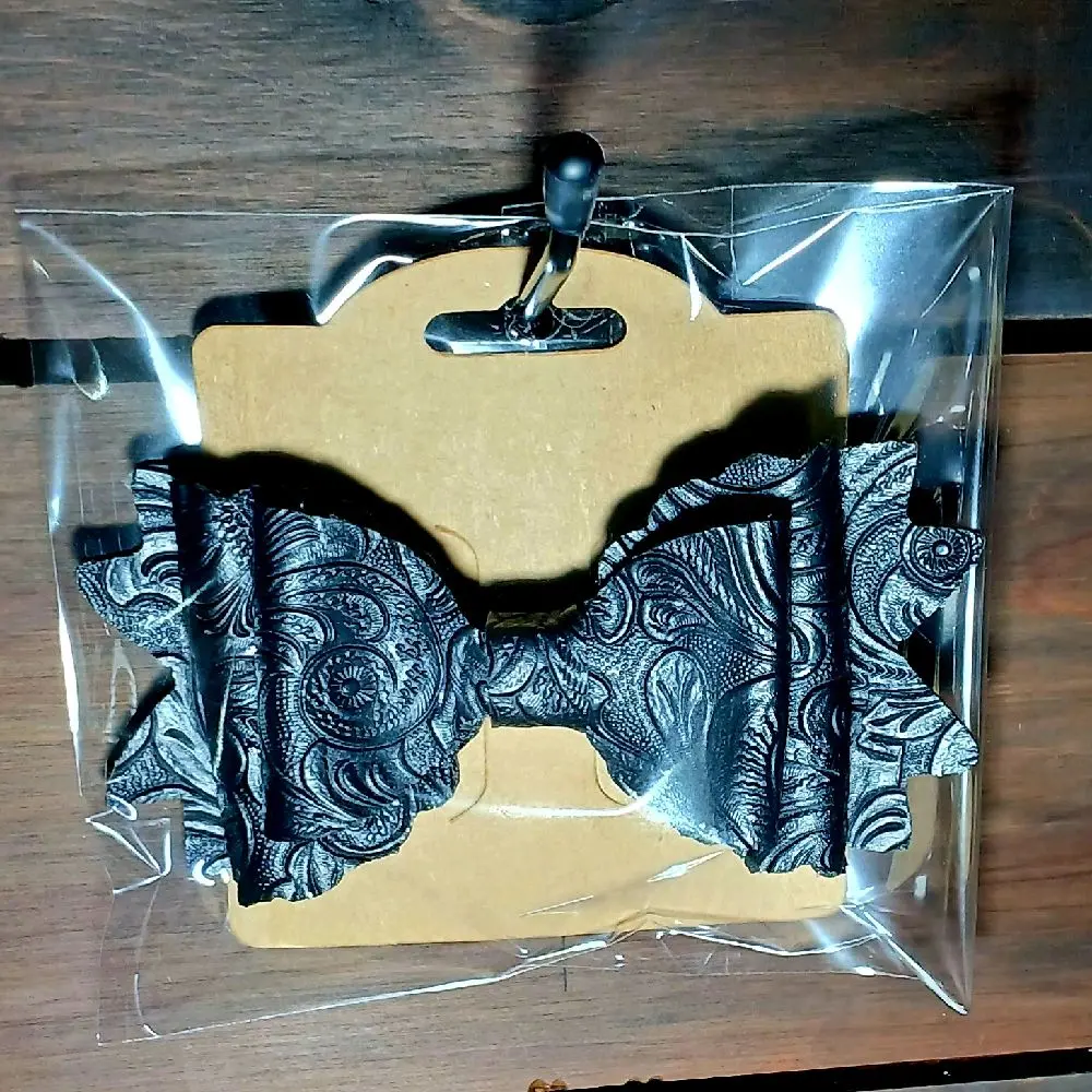 4" black western bow