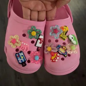 Girls' Fashionable Colorful Floral Decor Wooden Clogs, Lightweight Non-Slip EVA Soft Sole Sandal, Breathable Comfort for Beach and Outdoor Play Floral Design Sandals