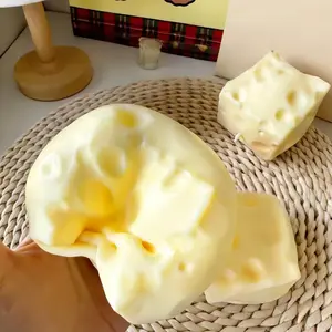 7cm cheese block sculpting toy, Vaseline-filled, stress-relieving toy, also makes a great gift for a friend.