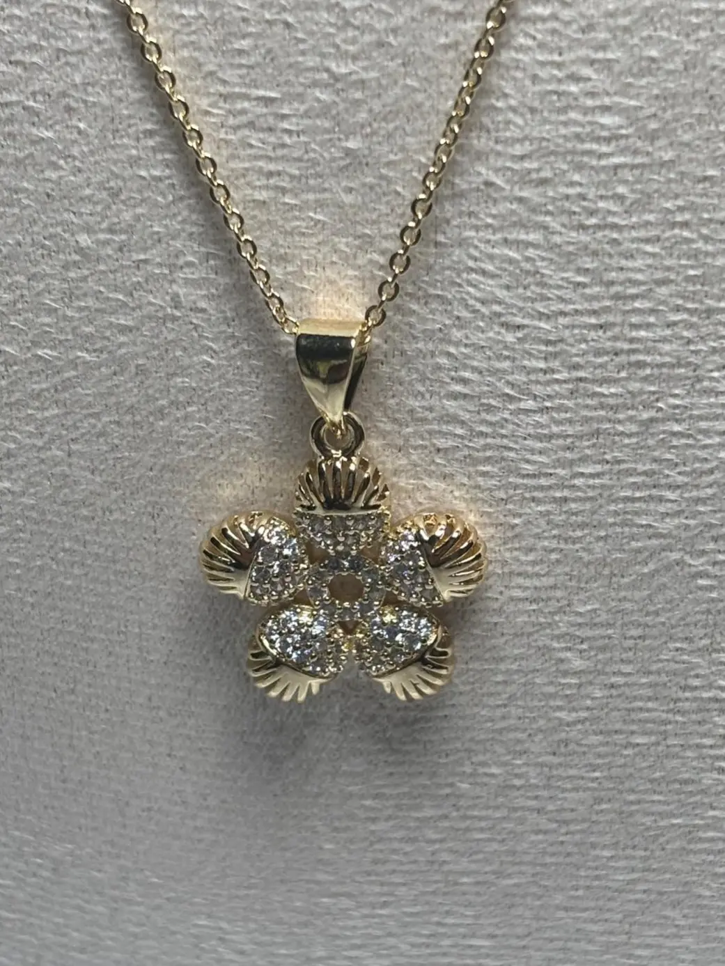 Cadenita Fina en oro Laminado 14K