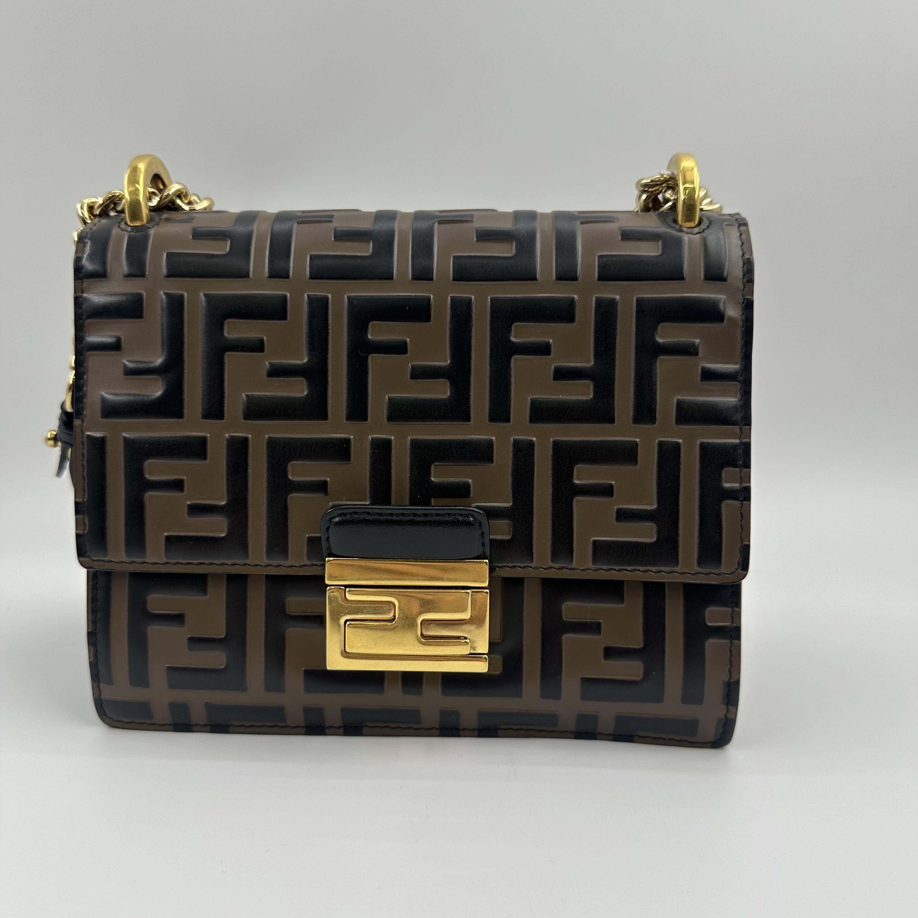 Pre-owned FENDI leather crossbody shoulder bag